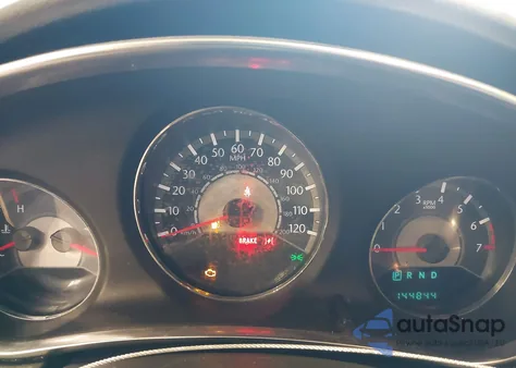 2013 Chrysler 200 Lx z USA, uszkodzony, nr VIN 1C3CCBAB2DN647996